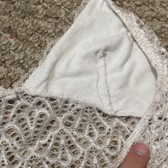 lacy white bralette - Picture 8 of 8